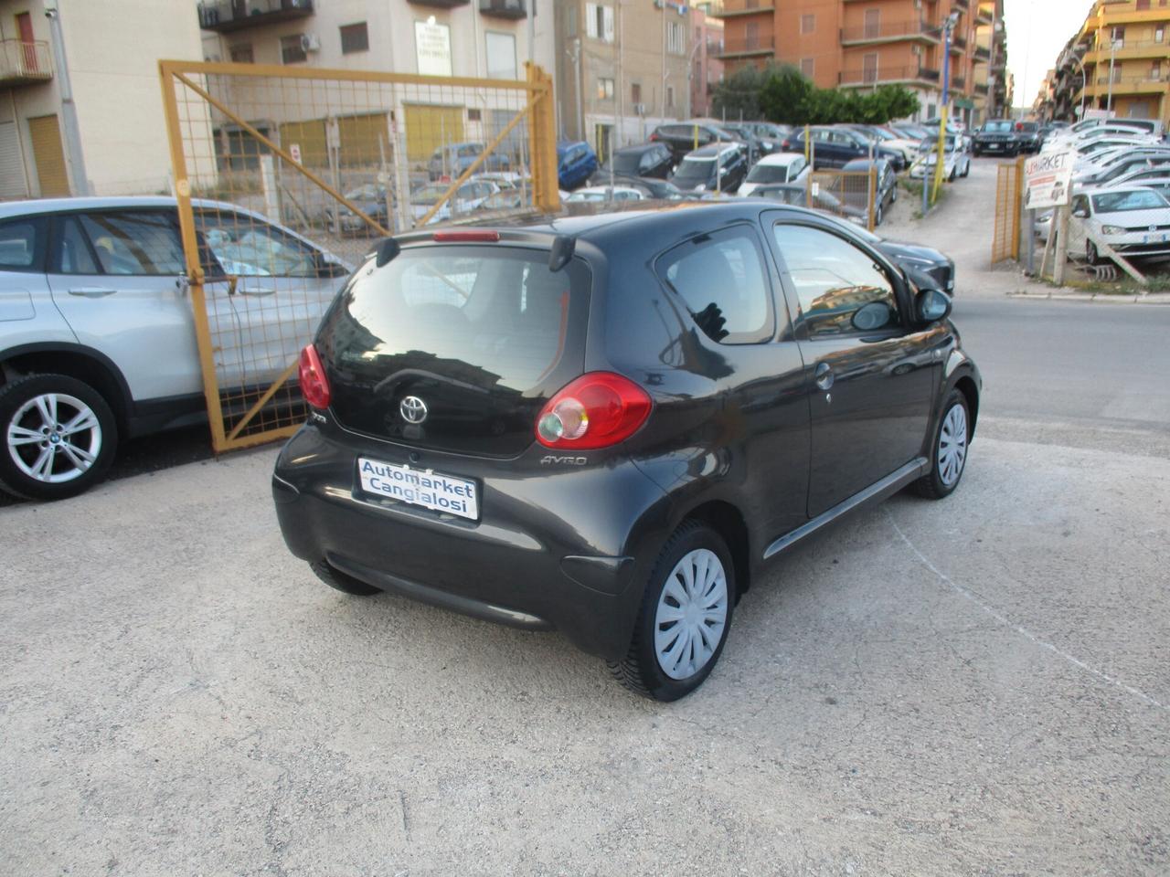 Toyota Aygo 1.0 BENZ. CLIMATIZZATA