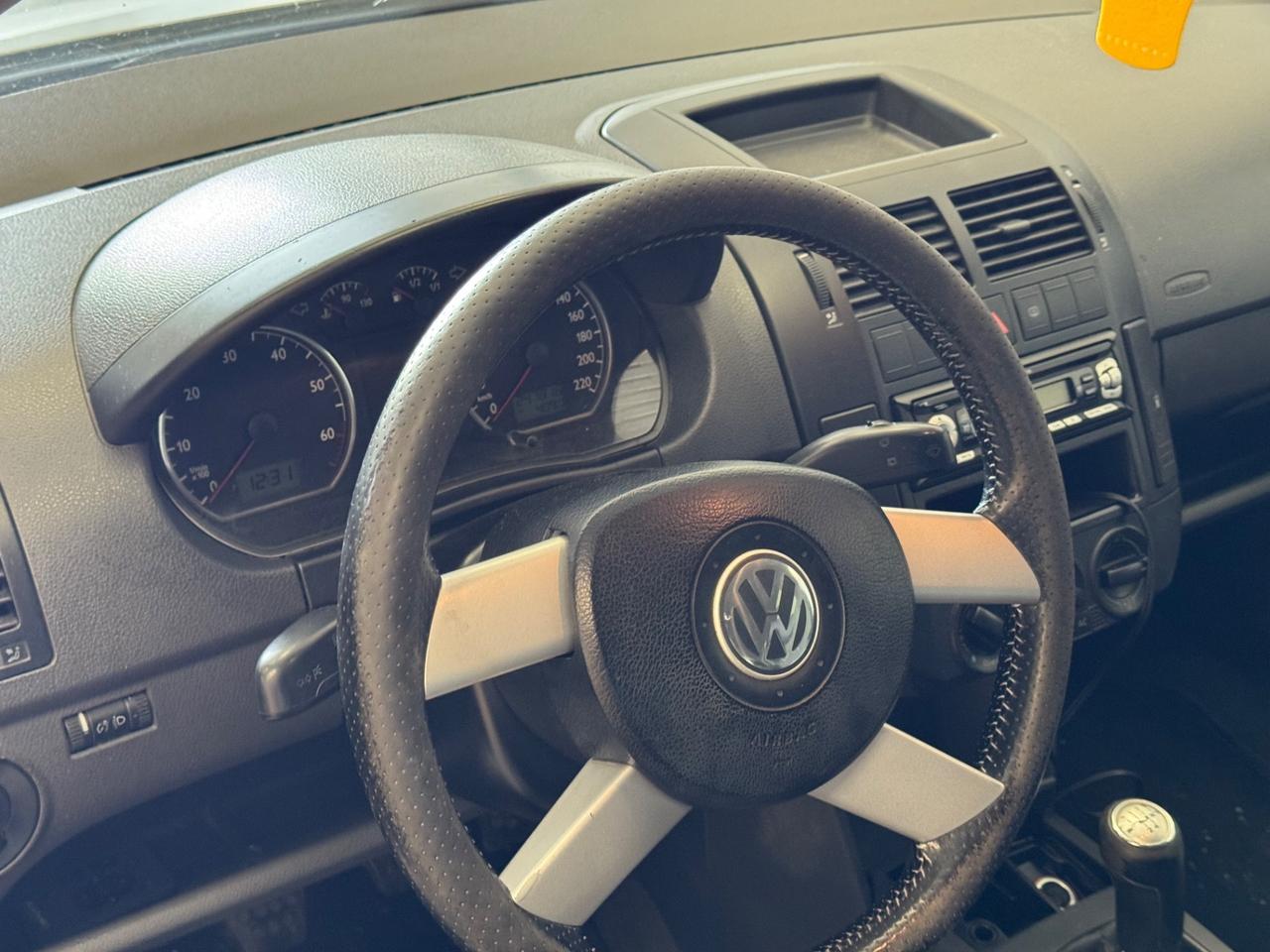 Volkswagen Polo fun 1.4/75CV 16V 5p. Sportline