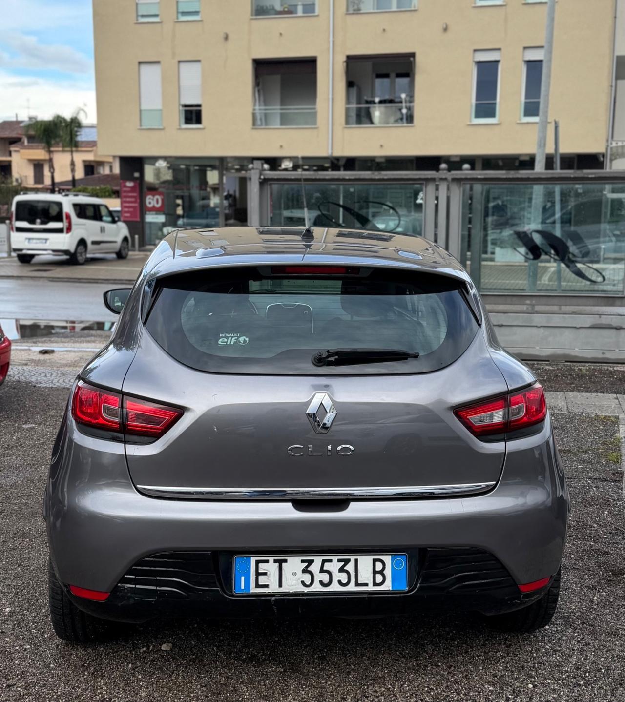 Renault Clio 1.2 75CV GPL 5 porte Costume National