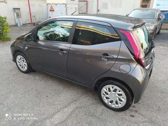Toyota Aygo Aygo II 2018 5p 5p 1.0 x-clusiv m-mt 72cv