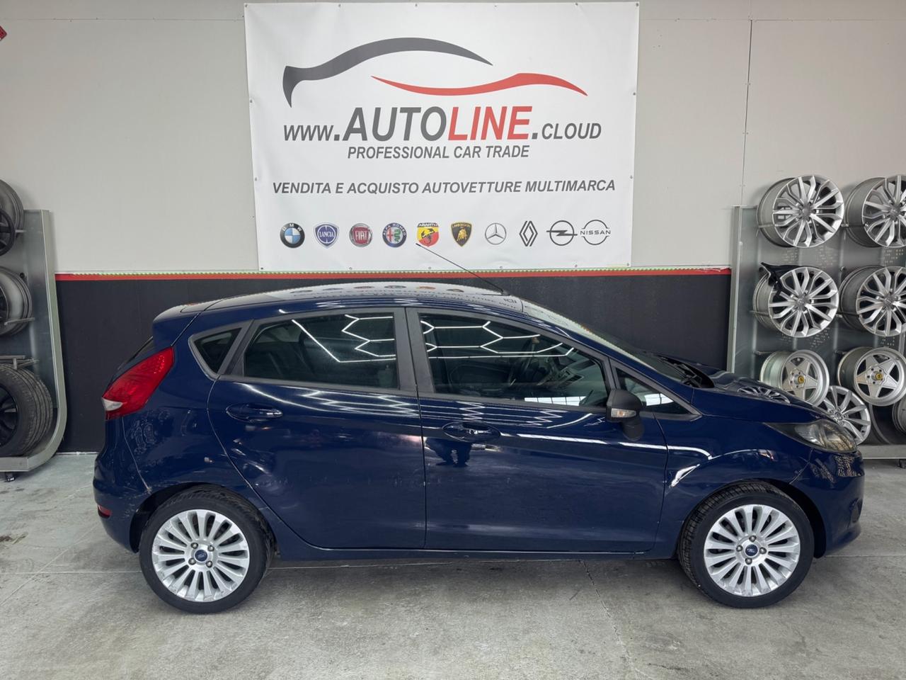 Ford Fiesta 1.2 Benzina 5Porte ADATTA NEOPATENTATI