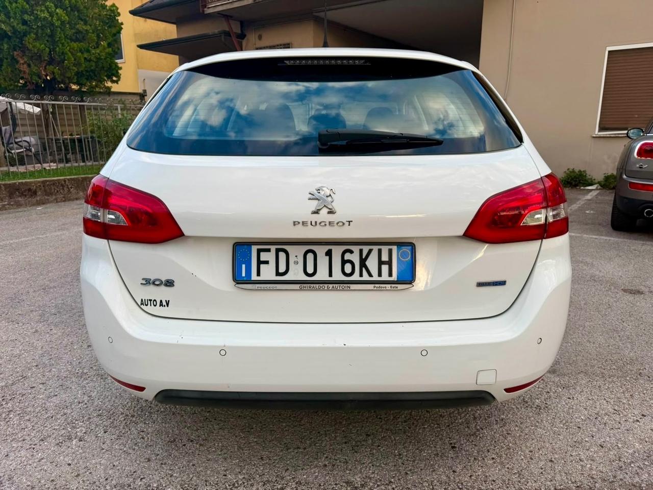 Peugeot 308 BlueHDi 120 S&S EAT6 GT Line