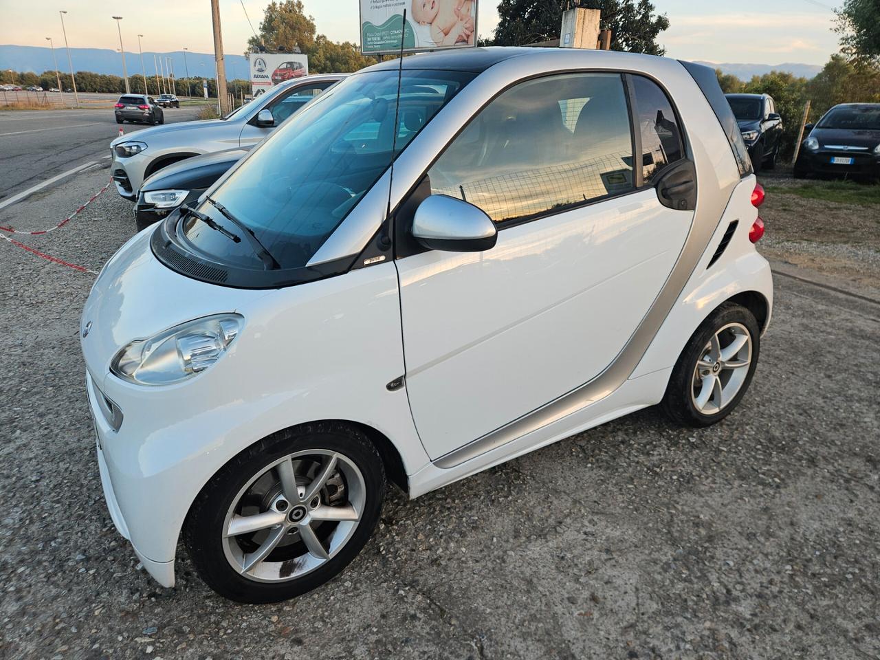 Smart ForTwo 1000 52 kW MHD coupé passion