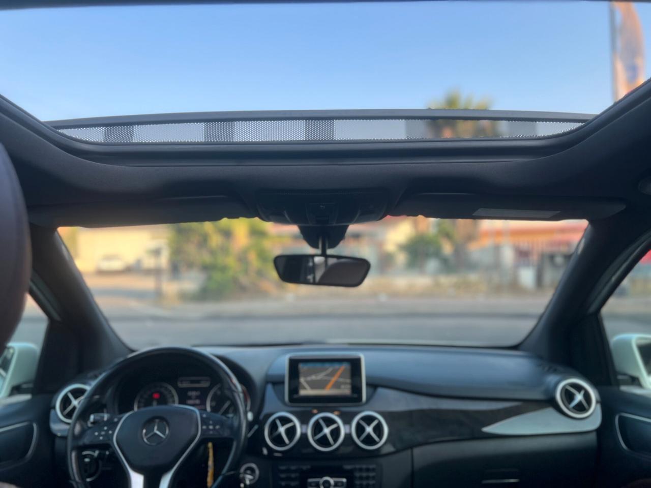 Mercedes Classe B180 TETTO APRIBILE PREMIUM - 2013