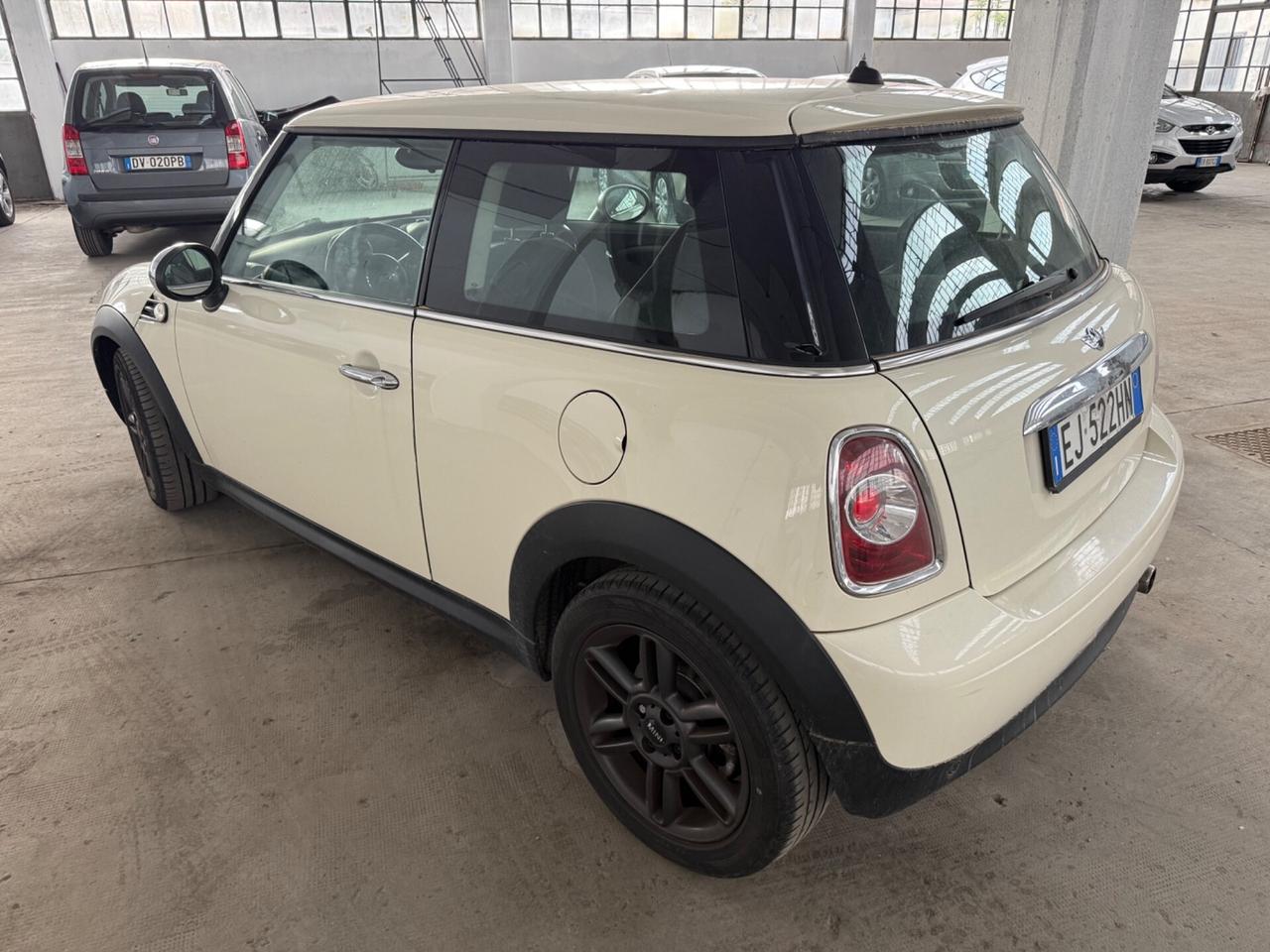 Mini Cooper Coupe 1.6 Coupé