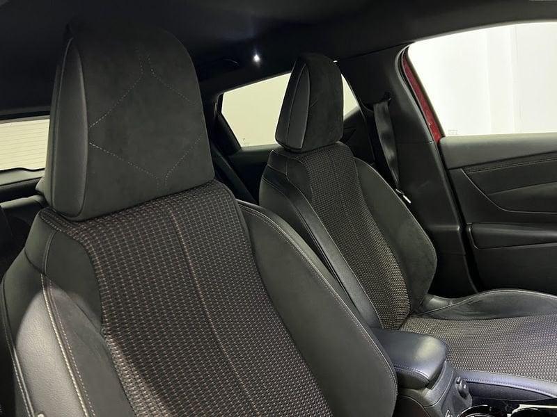 DS DS 3 Crossback DS 3 Crossback PureTech 155 aut. Performance Line