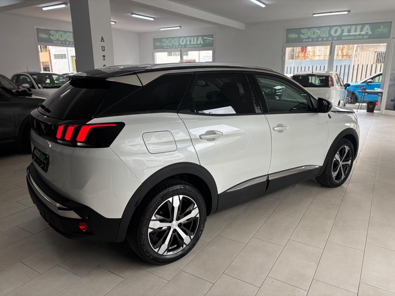 Peugeot 3008 BlueHDi 130 S&S EAT8 Crossway