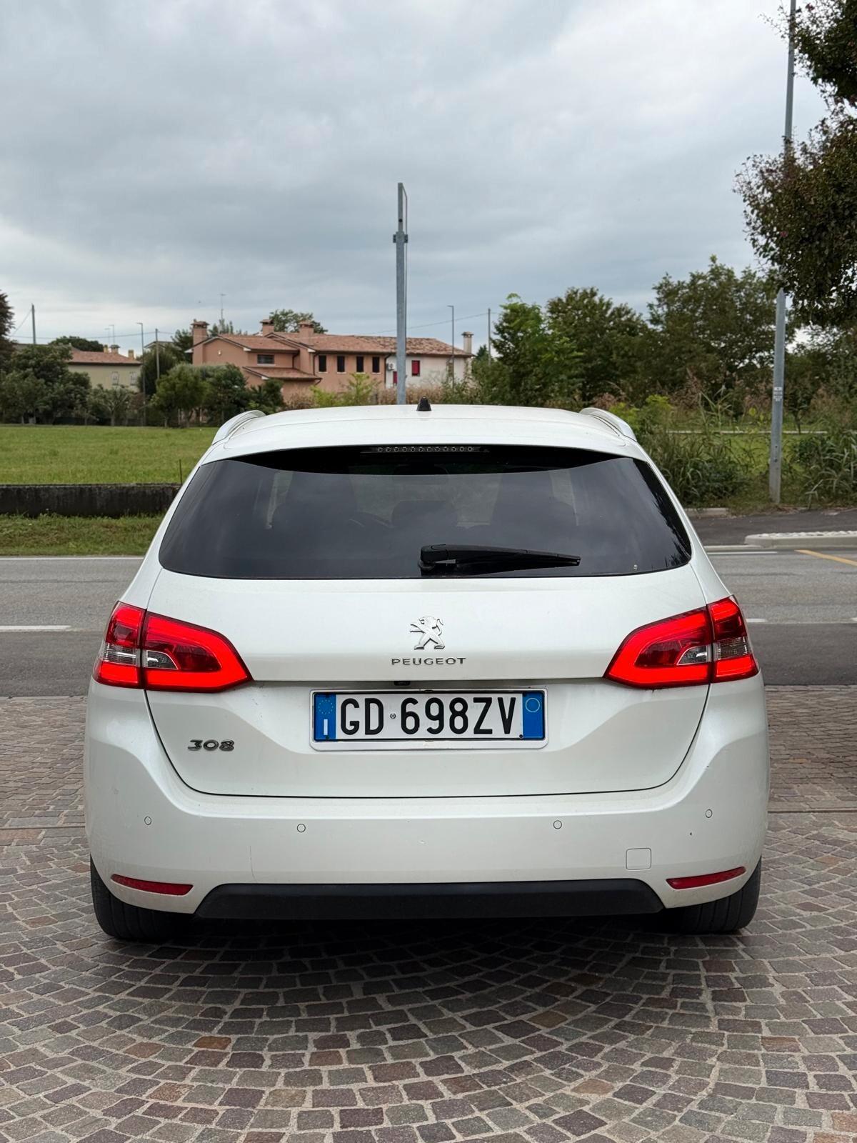 Peugeot 308 BlueHDi 130 S&S SW GT