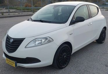 UNICO PROPRIETARIO - LANCIA YPSILON - POCHI KM