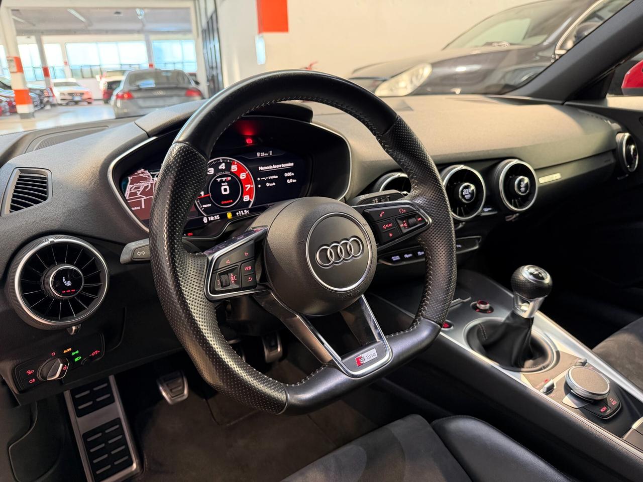 Audi TT 2.0 TDI S-line int/est -FARI LED-TAGLIANDI CERTIFICATI