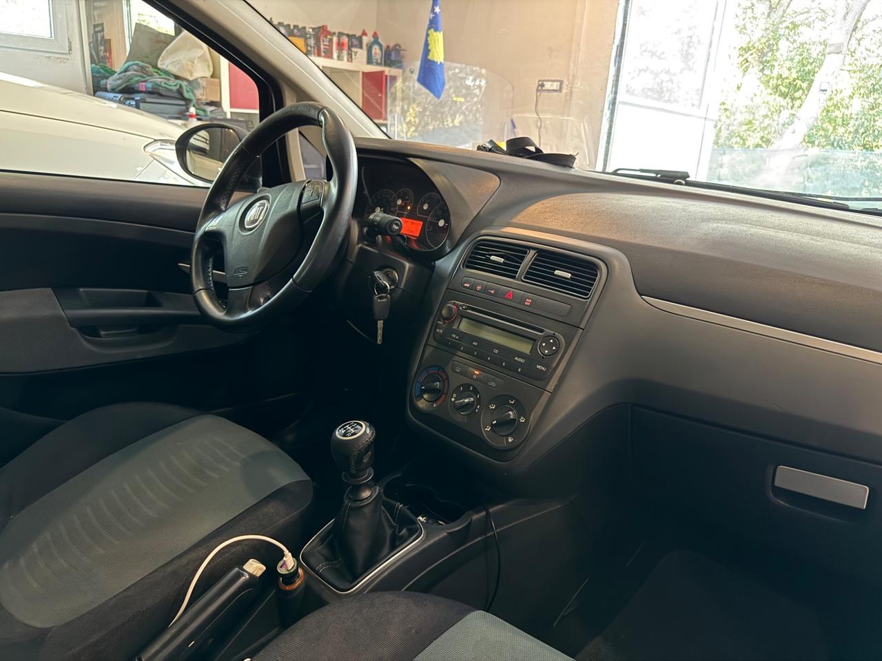 Fiat Punto 1.4 gpl benzina neopatentati