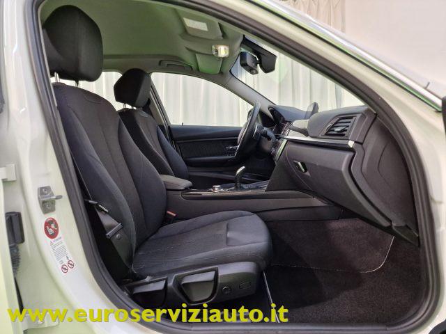 BMW 328 i Luxury