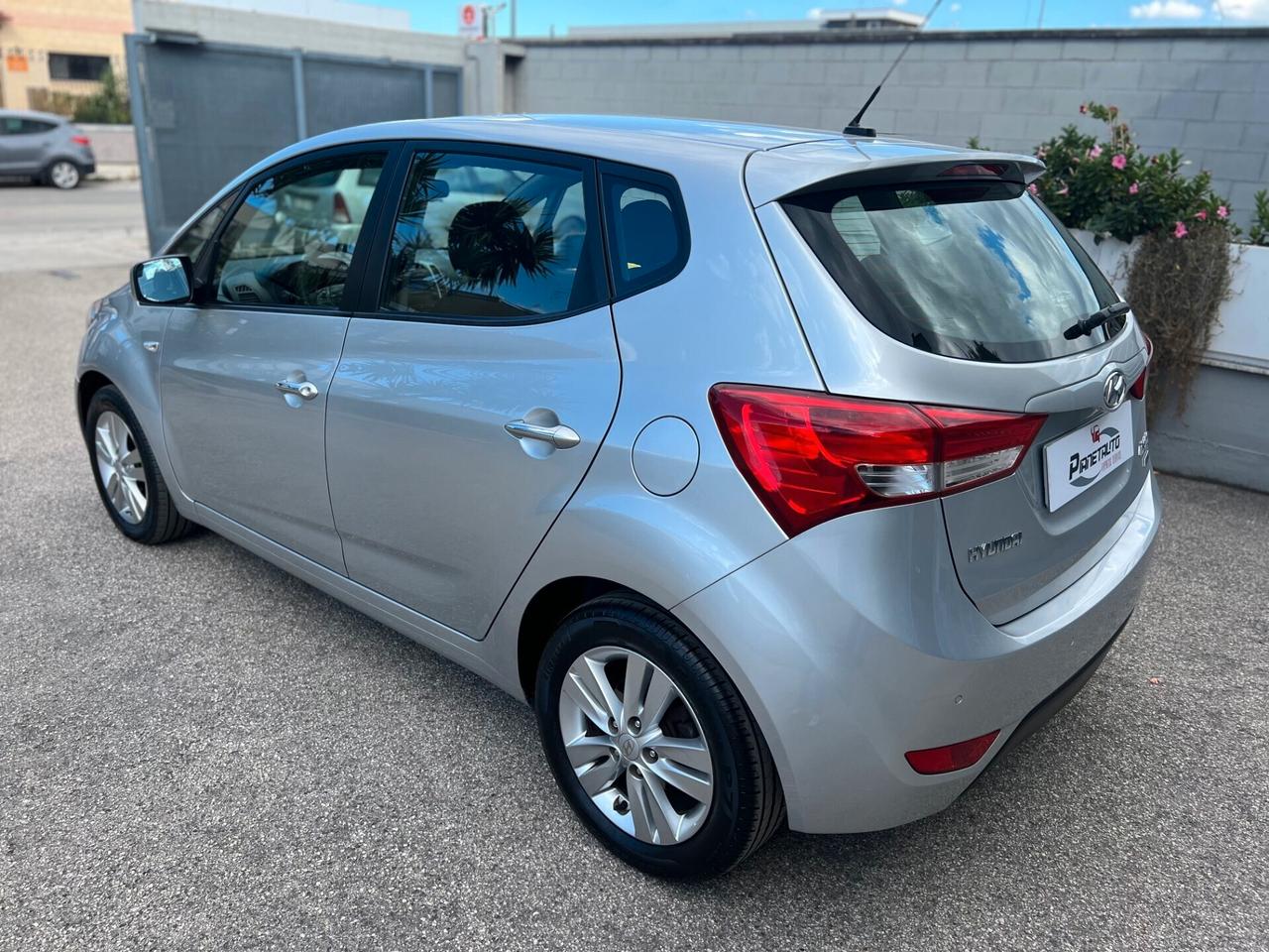 Hyundai iX20 1.4 crdi Comfort 90cv COMFORT PDC/TEL/CLIMA PERF.