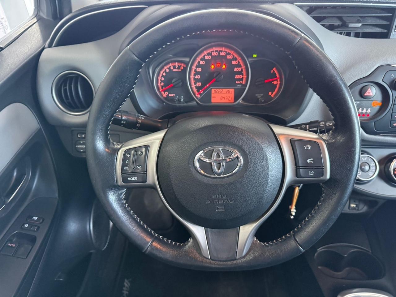Toyota Yaris 1.0 5 porte Lounge-84.000 Km