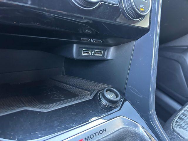 VOLKSWAGEN T-Roc 2.0 TDI SCR 4MOTION R-Line