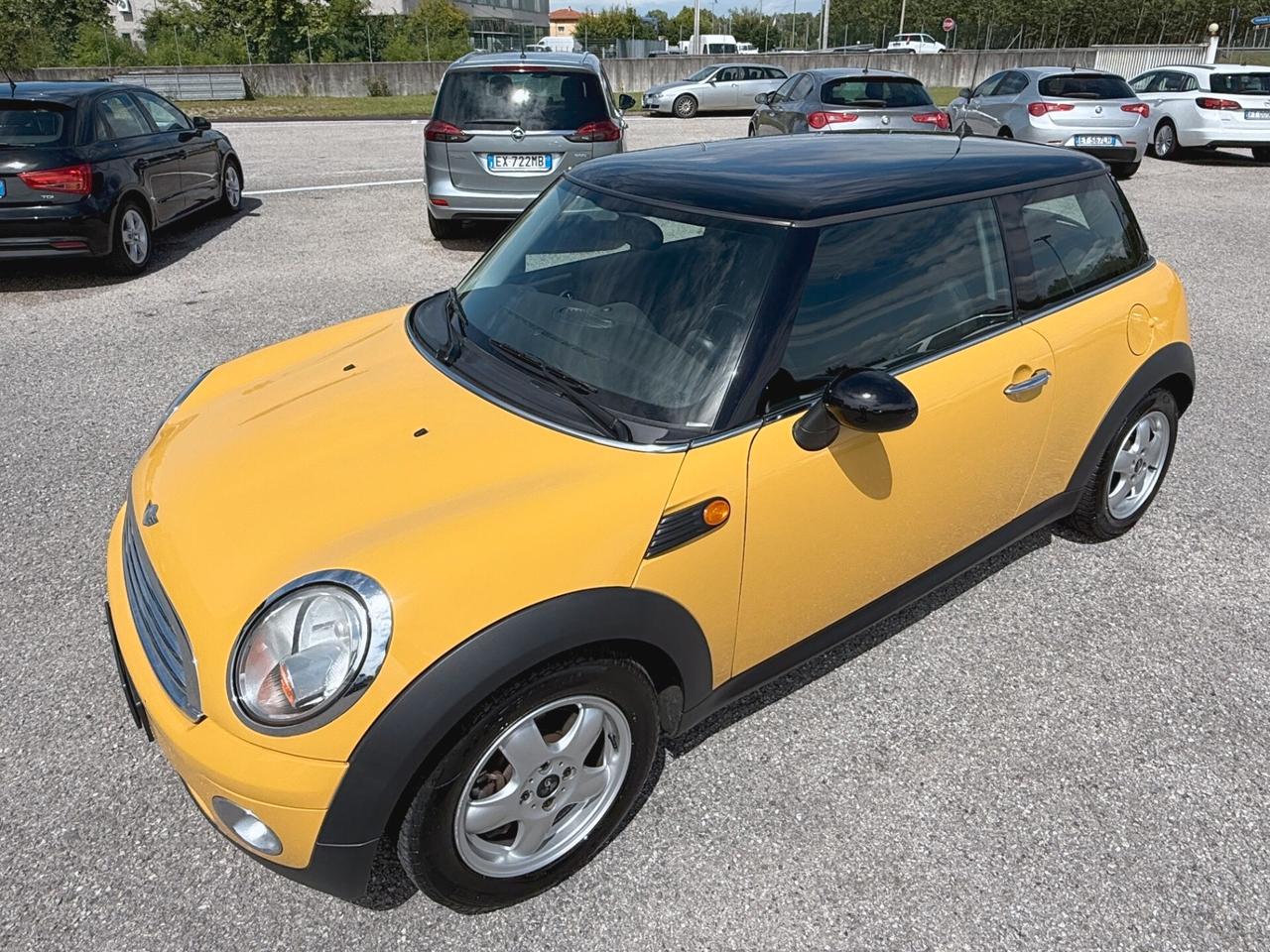 Mini 1.6 16V Cooper Solo Km 97.800!!!
