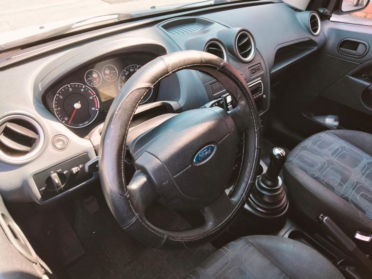 Ford Fiesta 1.4 TDCi 5p. Ghia