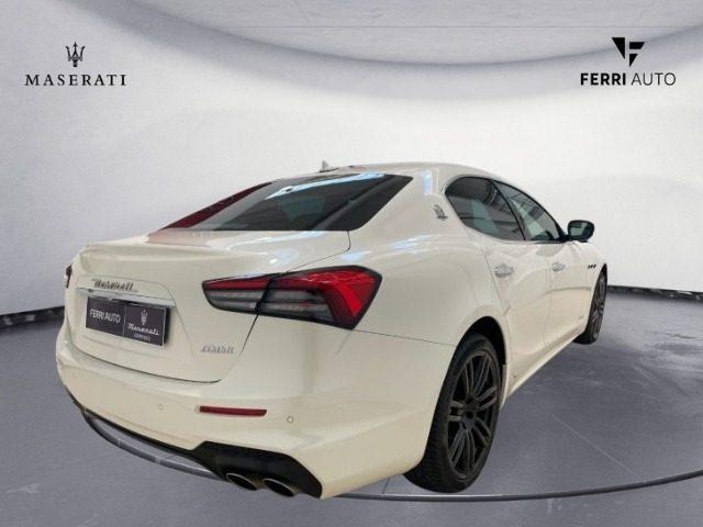 MASERATI Ghibli 2.0 330 CV 2WD MHEV Gransport