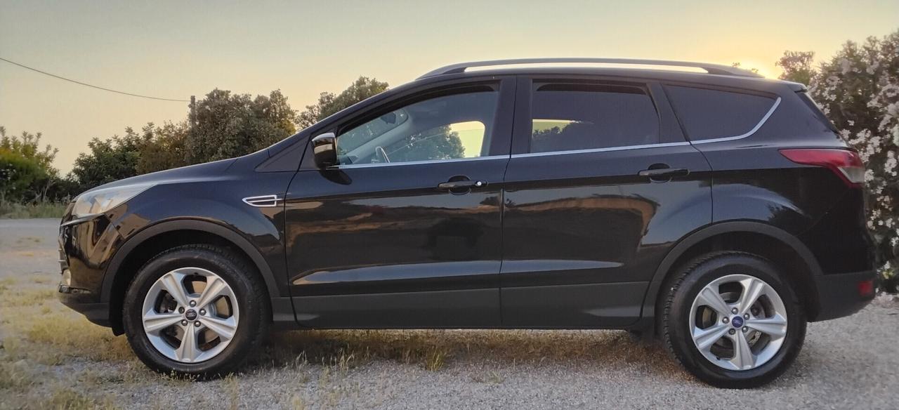 Ford Kuga 2.0 TDCI 120 CV 2WD Titanium