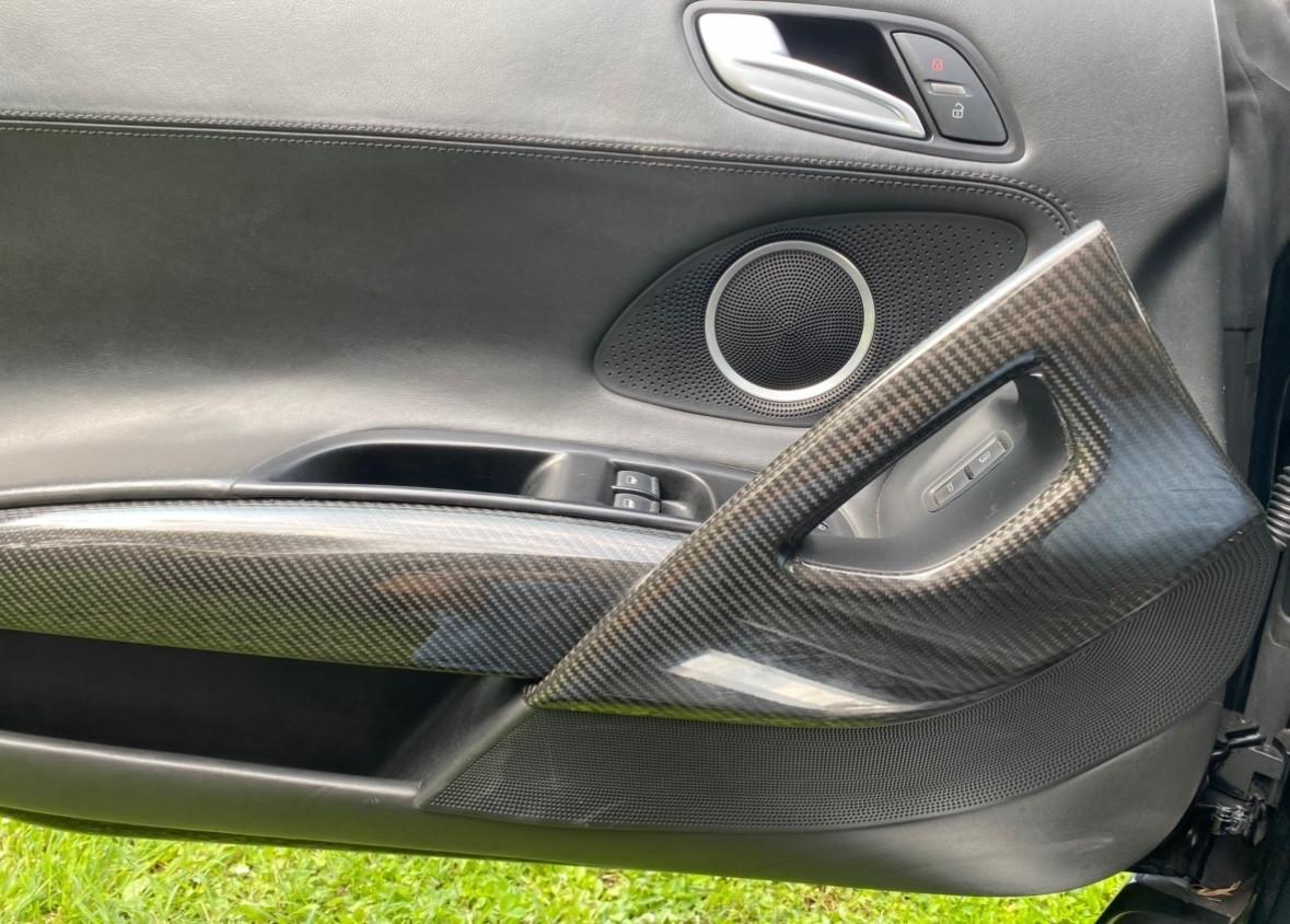 Audi R8 allestimento Full Carbonio