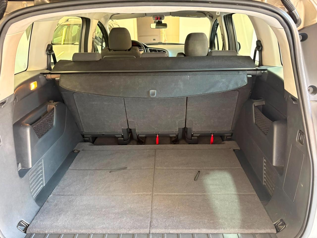 Peugeot 5008 1.6 HDi 115CV Business