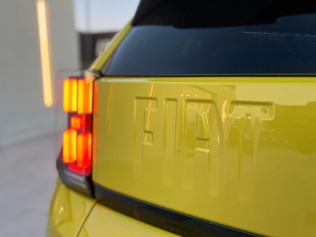 Fiat Grande Panda 1.2 HYBRID 110 CV S&S LA PRIMA KM0 PROMO FINANZIAMENTO