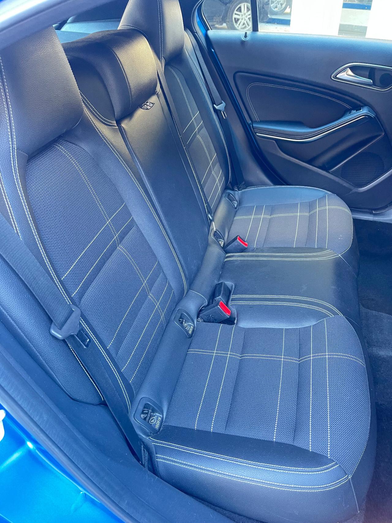 MERCEDES-BENZ A 180 D - AUTOMATIC PREMIUM - CAMBIO AUTOMATICO - ANCHE PER NEOPATENTATI - EURO 6 B