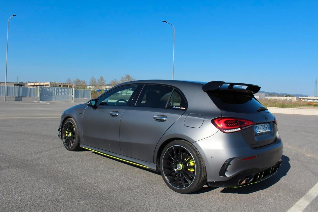 Mercedes-benz A 35 AMG grigio Magno