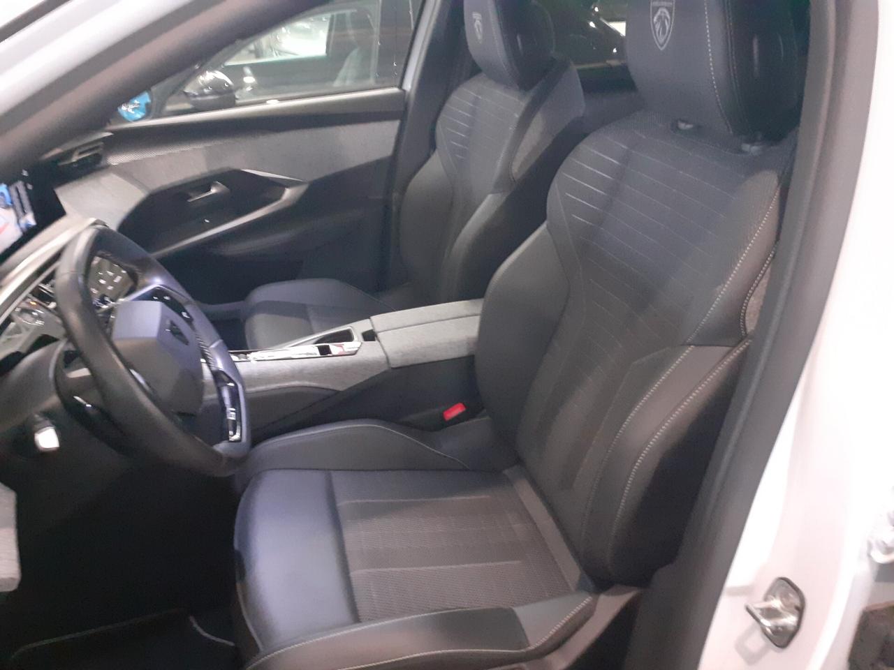 Peugeot 5008 1.2 HYBRID 145cv GT E-DCS6