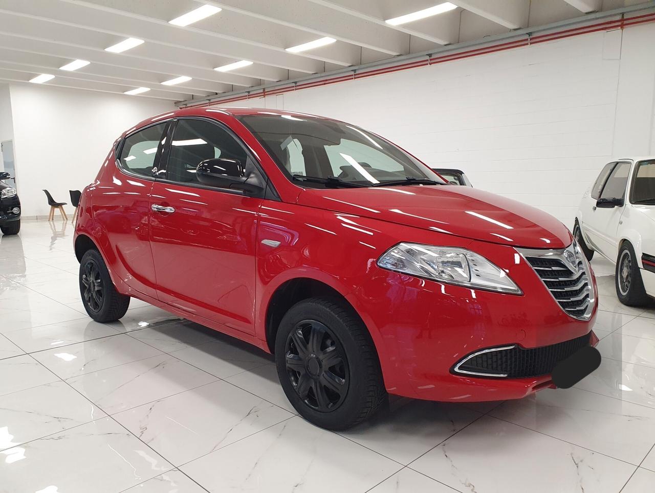 Lancia Ypsilon 0.9 TwinAir 85 CV 5 porte S&S Gold