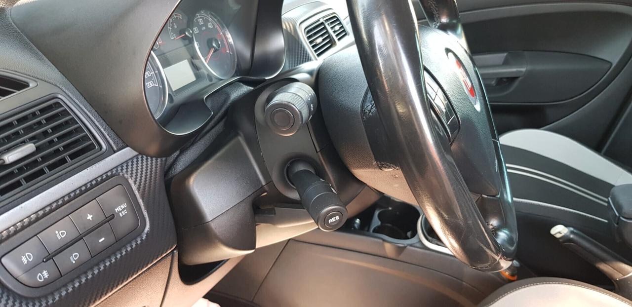 Fiat Grande Punto 1.3 MJT 90 CV 5 porte cruise control,cerchi in lega da 16, mp3,usb,comandi al volante