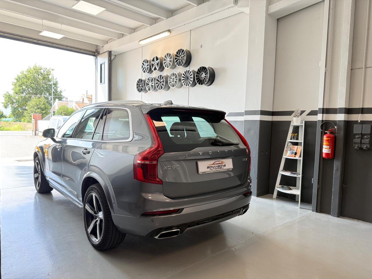 Volvo XC 90 XC90 D5 AWD Geartronic 7 posti R-design