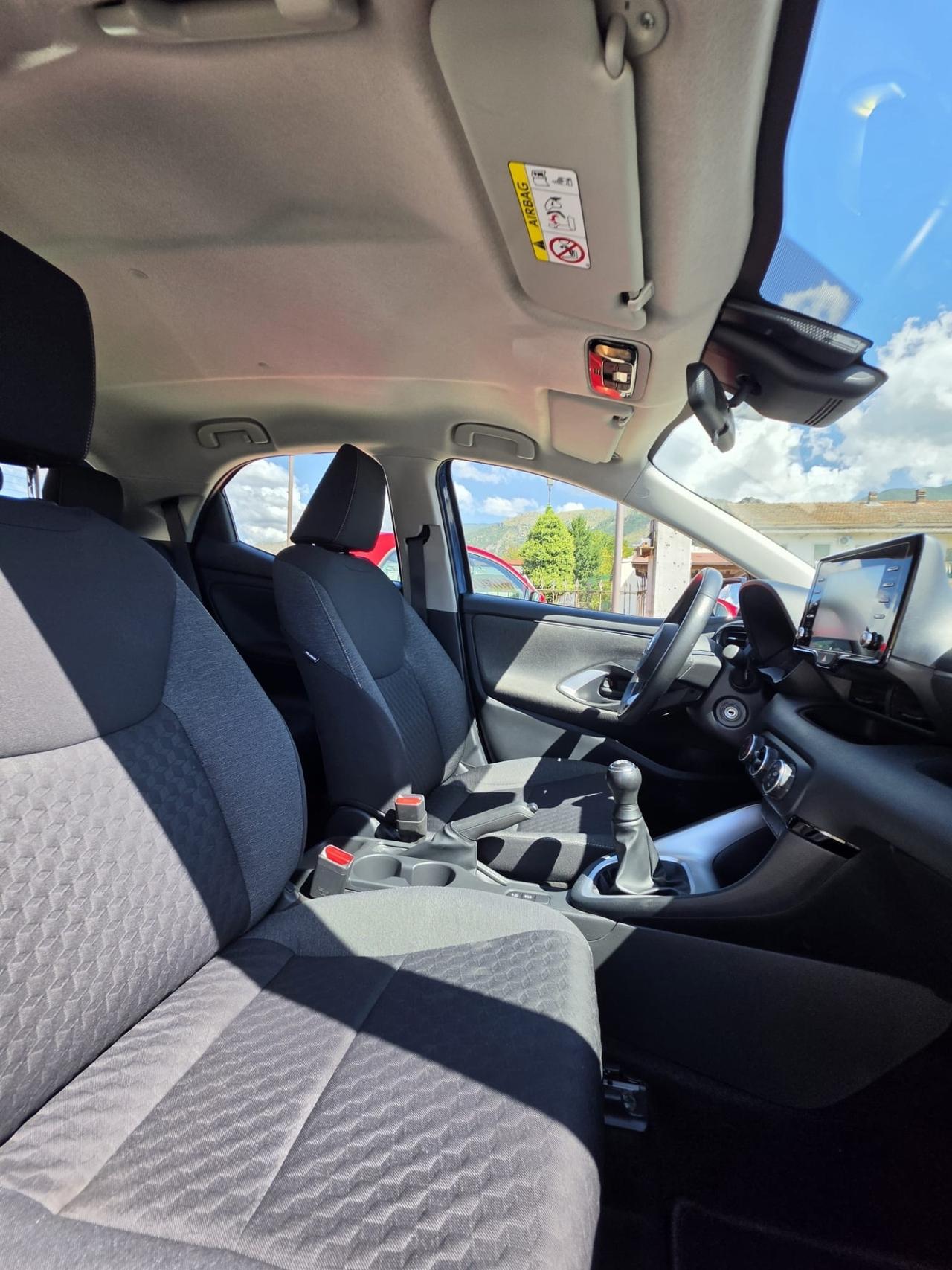 Toyota Yaris 1.0 5 porte Business km 36 mila garantita