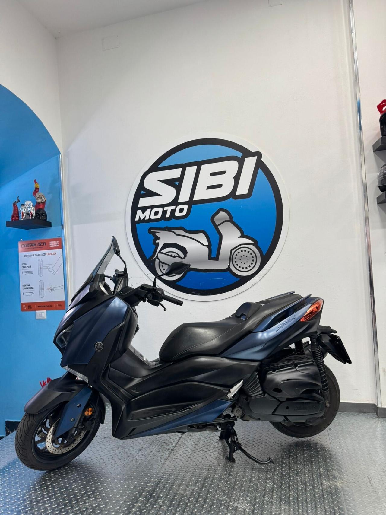 YAMAHA X-MAX 400