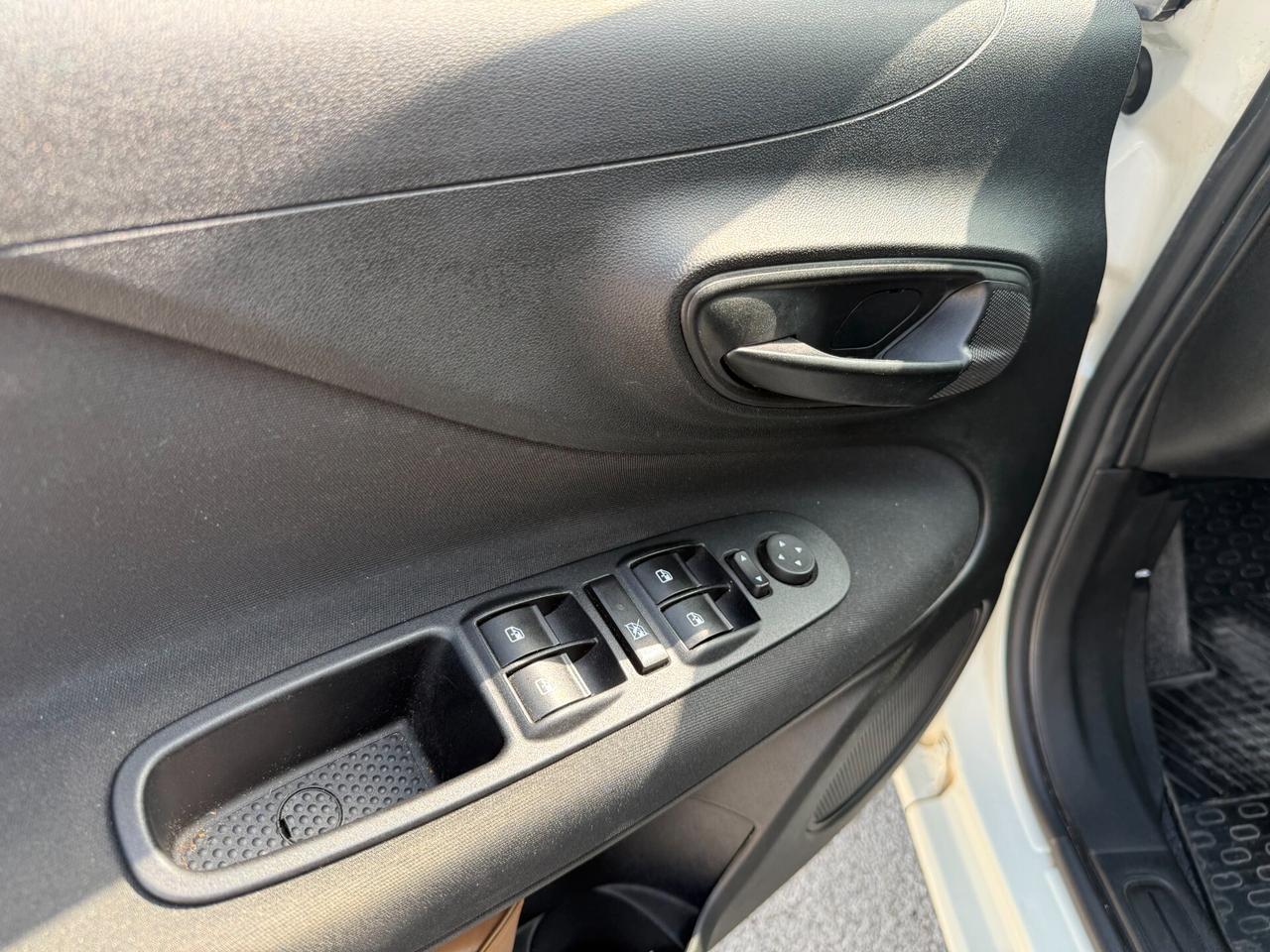 Fiat Punto 1.3 MJT II S&S 95 CV 5 porte Street