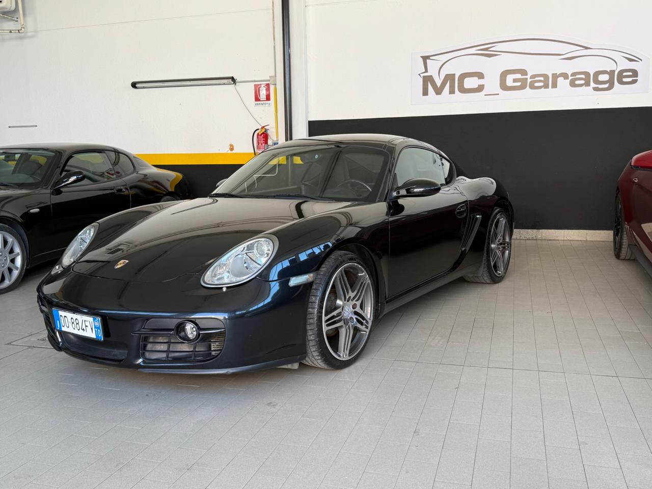 Porsche Cayman 2.7
