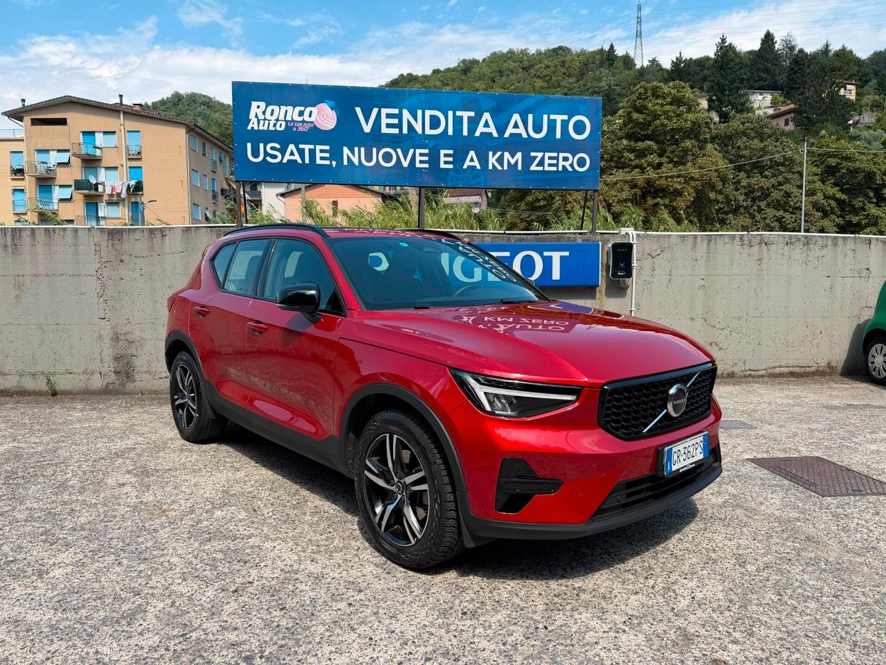 Volvo XC40 B3 automatico Plus Dark