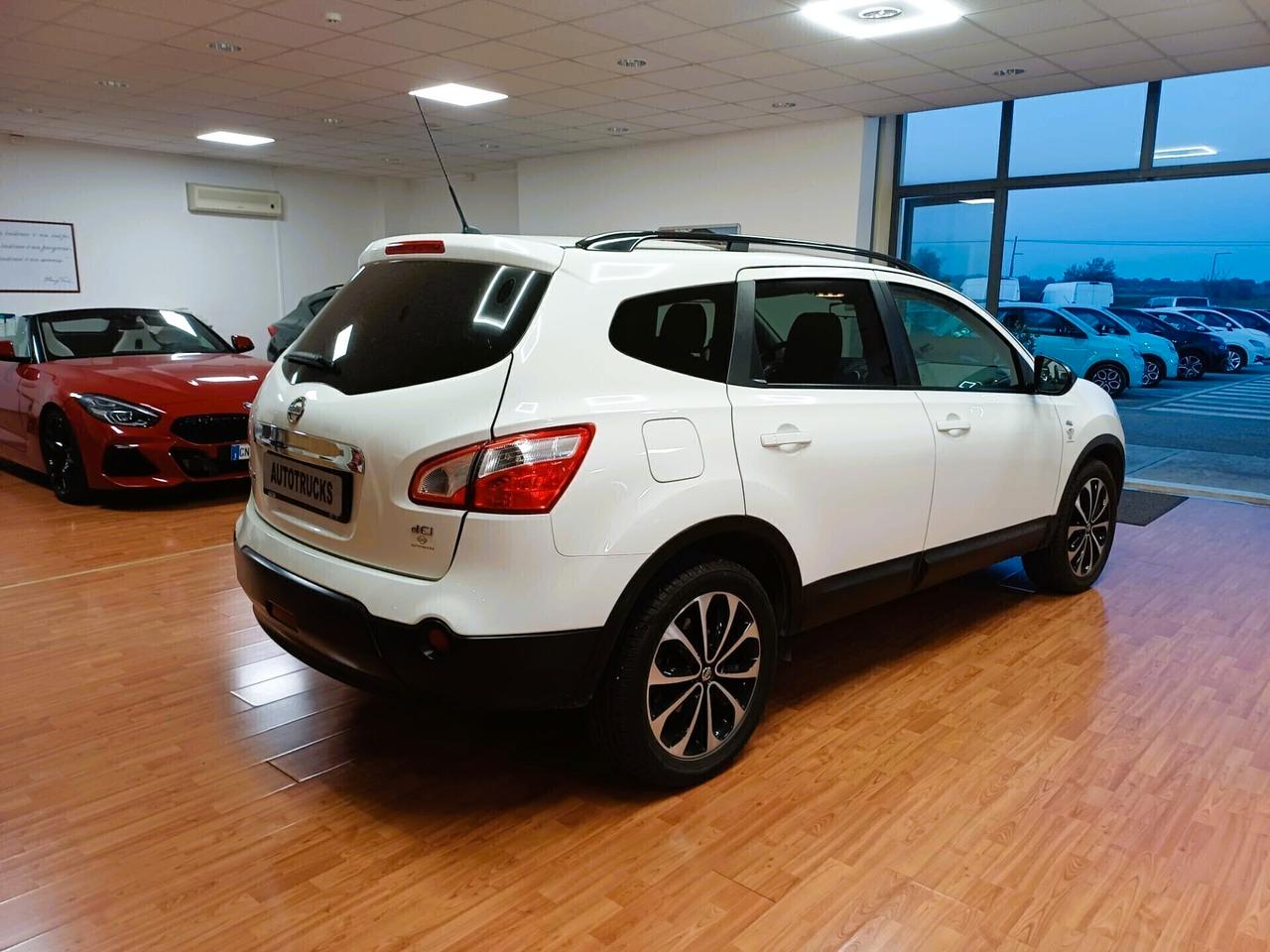 Nissan Qashqai Qashqai+2 2.0 dCi DPF n-tec