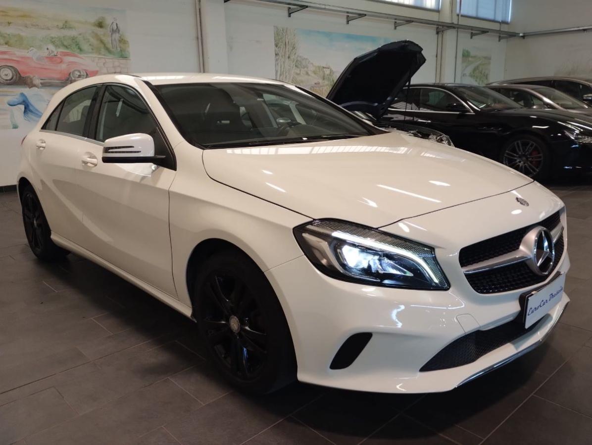 MERCEDES A 180 CDI Autom Sport - LED - PELLE - RETROCAM - UNICO-PROPR