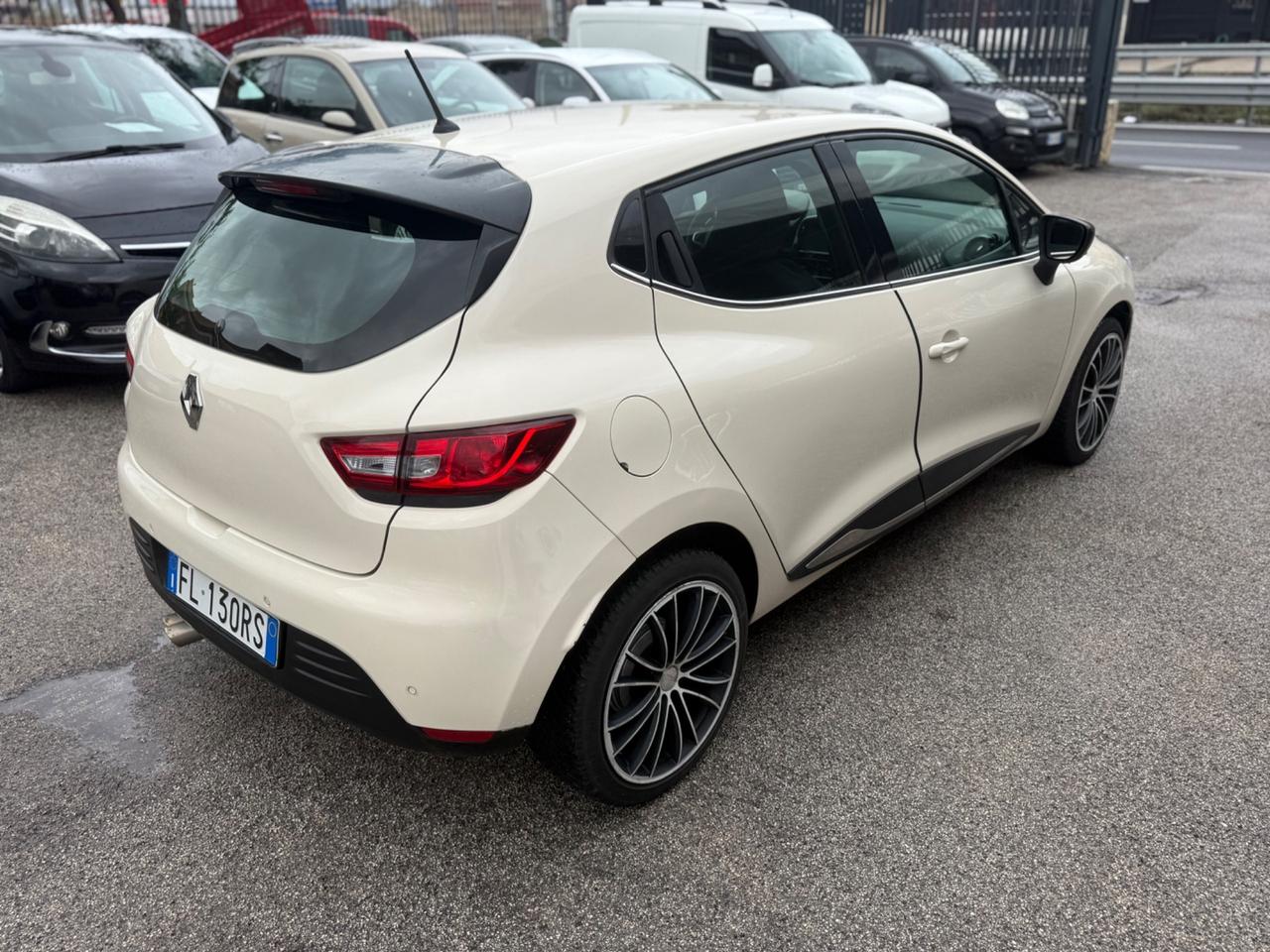 Renault Clio dCi 8V 75 CV Start&Stop 5 porte Energy Duel