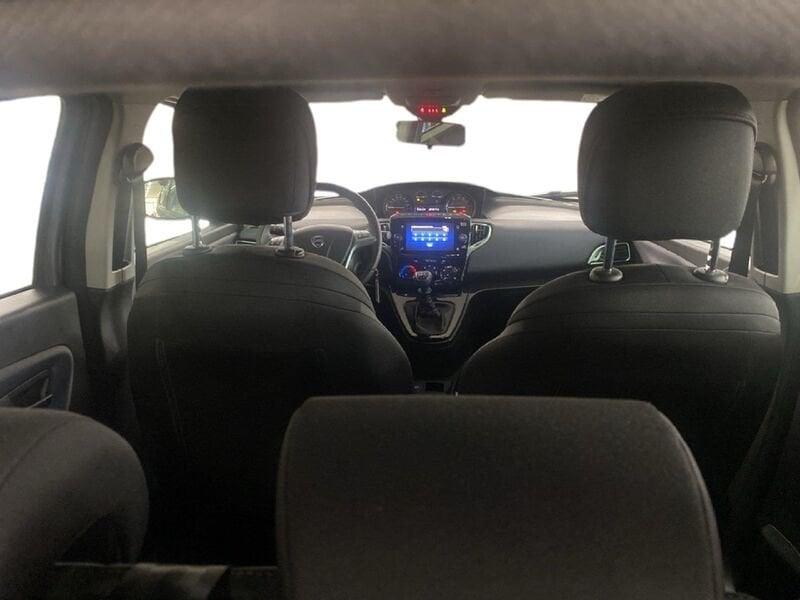 Lancia Ypsilon New 5 porte My24 1.0 Firefly 70 CvStart&Stop Hybrid Oro