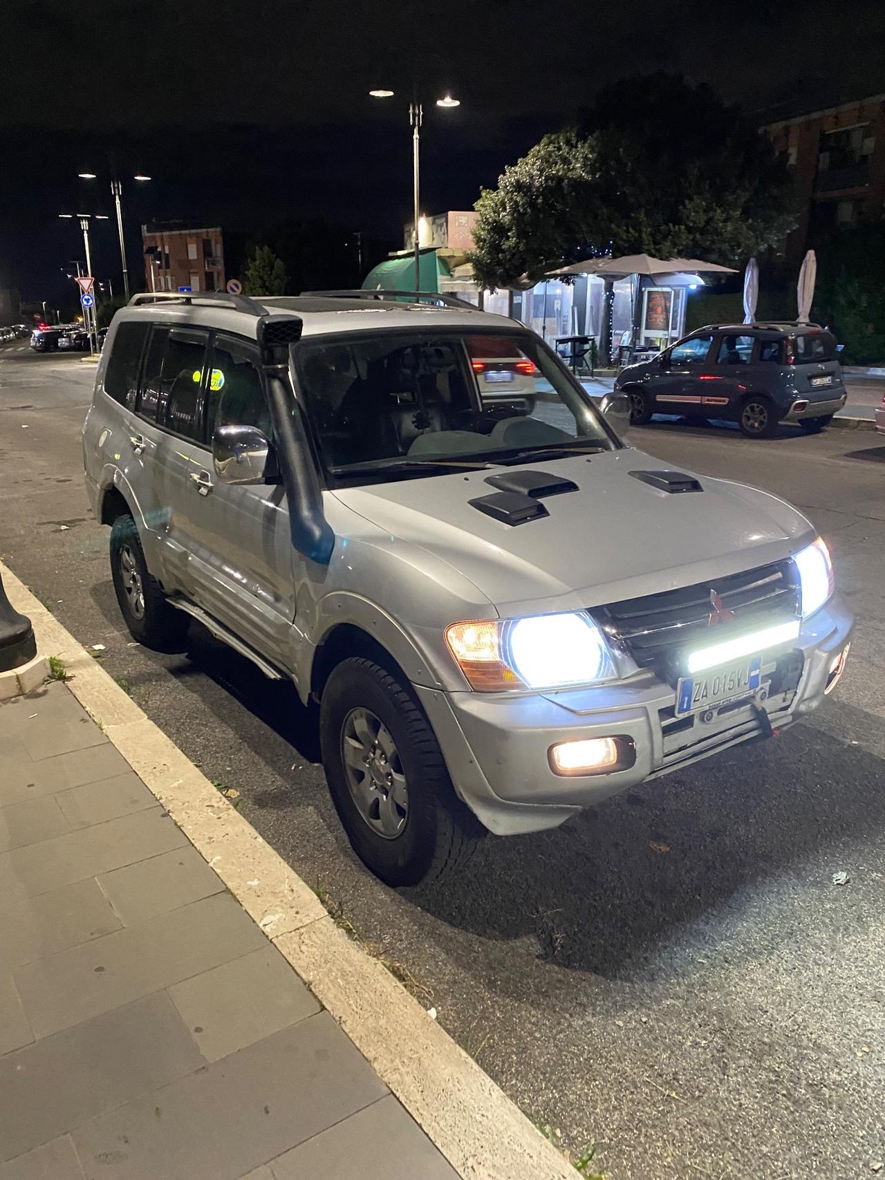 Mitsubishi Pajero 3.2 16V DI-D 5p. GLS1