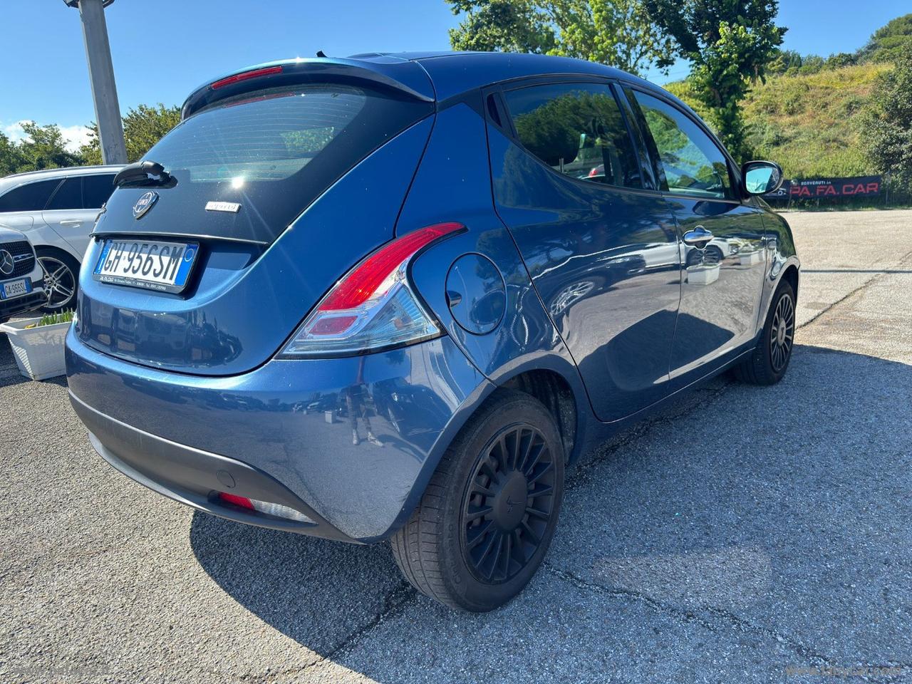 LANCIA Ypsilon 1.0 FireFly 5pS&S Hyb. Eco Silv.