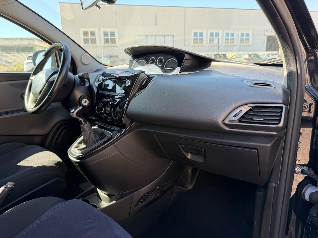 Lancia Ypsilon 99000 KM GARANZIA 12 MESI