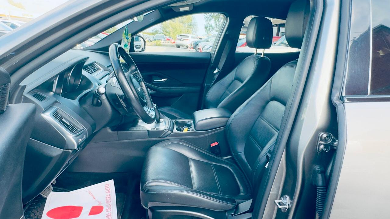 Jaguar E-Pace 2.0D 150 CV R-Dynamic