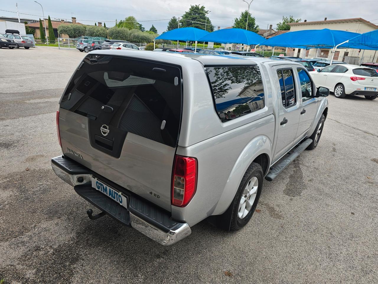 Nissan Navara 2.5 dCi 4 porte Double Cab