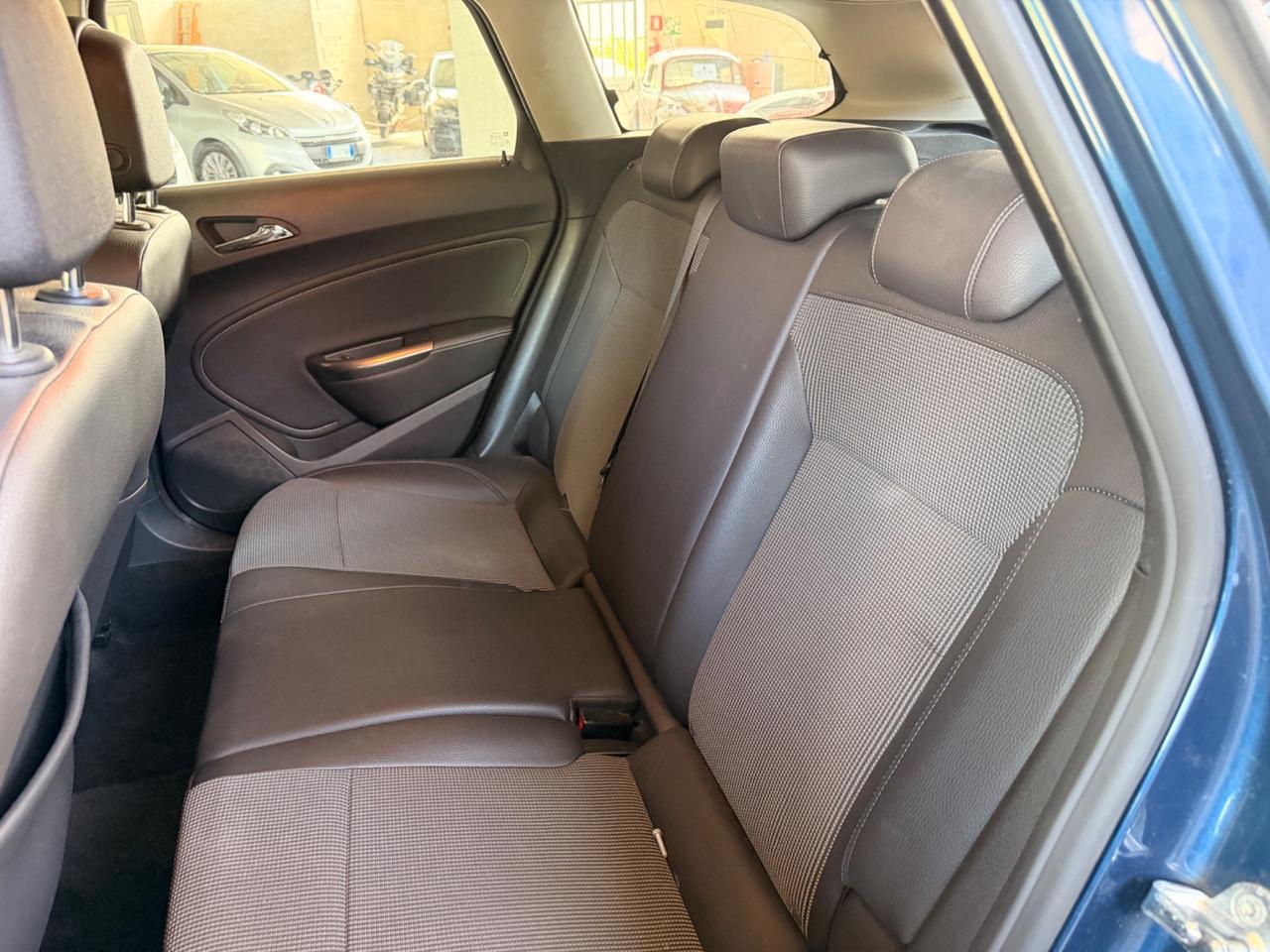 Opel Astra 1.4 Turbo 140CV Sports Tourer Cosmo