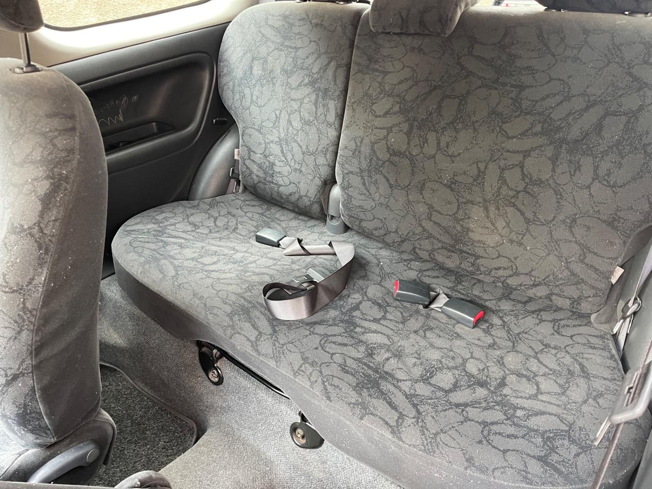 Toyota Yaris 1.0i 16V benzina clima funzionate