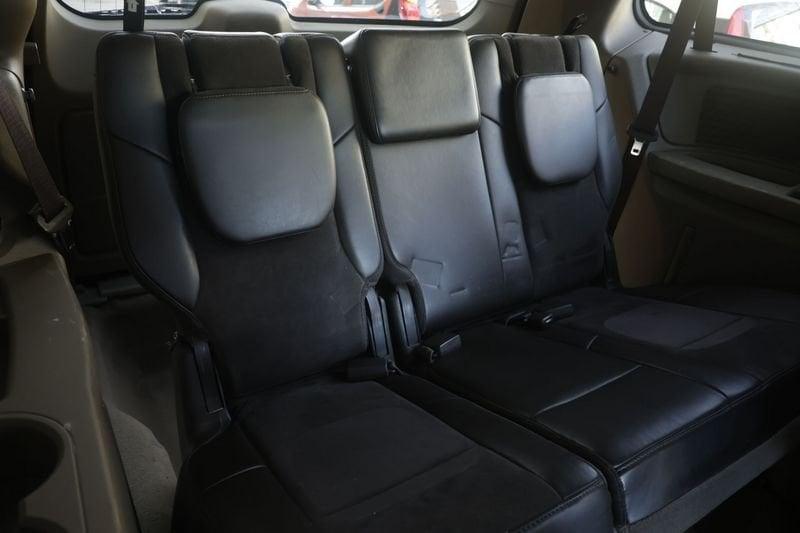 Lancia Voyager Lancia Voyager 2.8 Turbodiesel Platinum 163 CV ANNO 2013