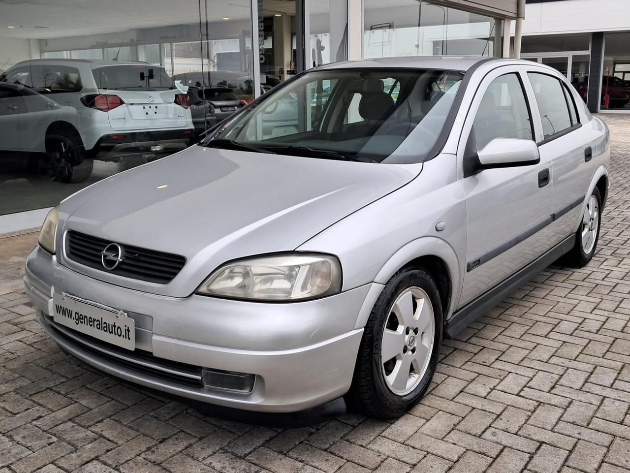 Opel Astra 1.4i 16V cat 5 porte Club